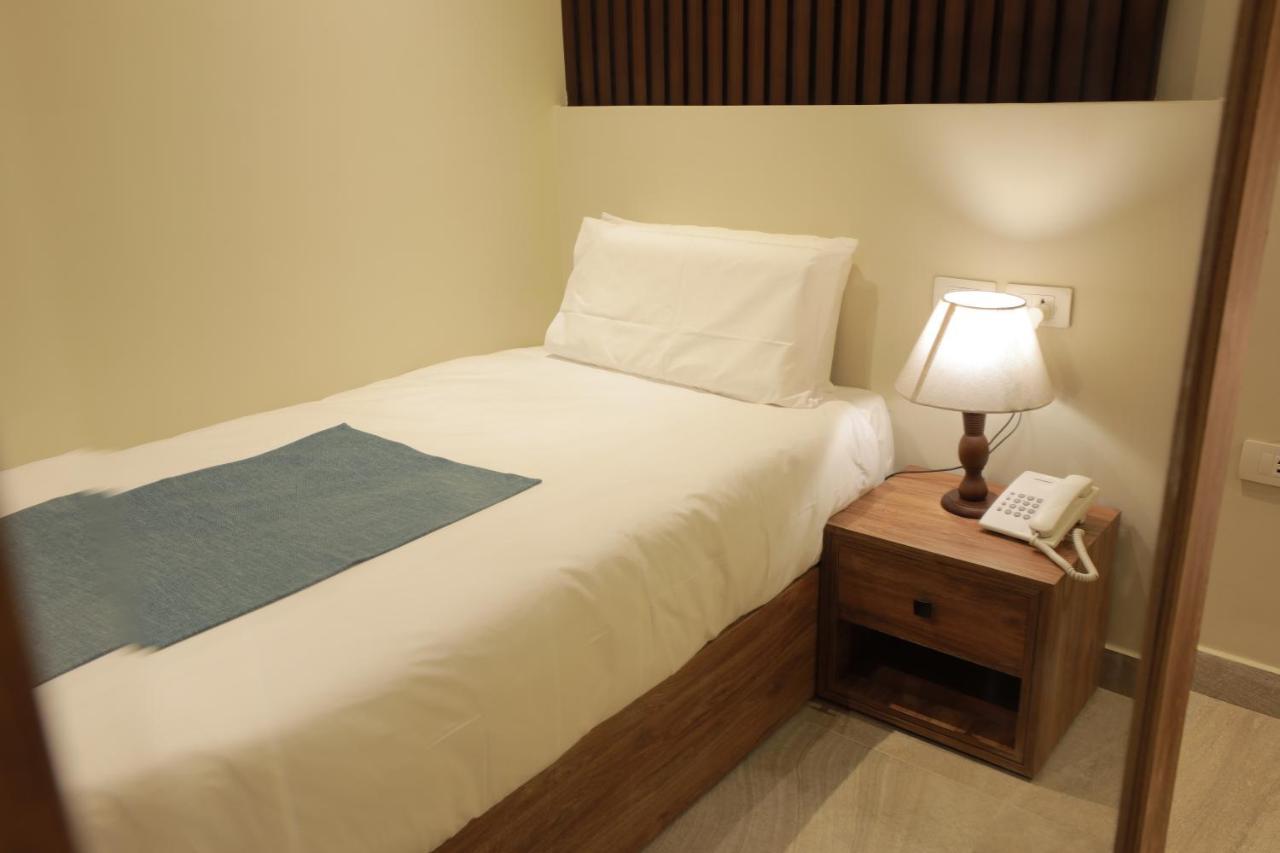New Pyramid Front Hotel Al Kawm al Akhdar Екстер'єр фото